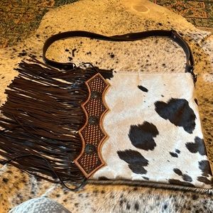 Myra crossbody cowhide with leather fringes